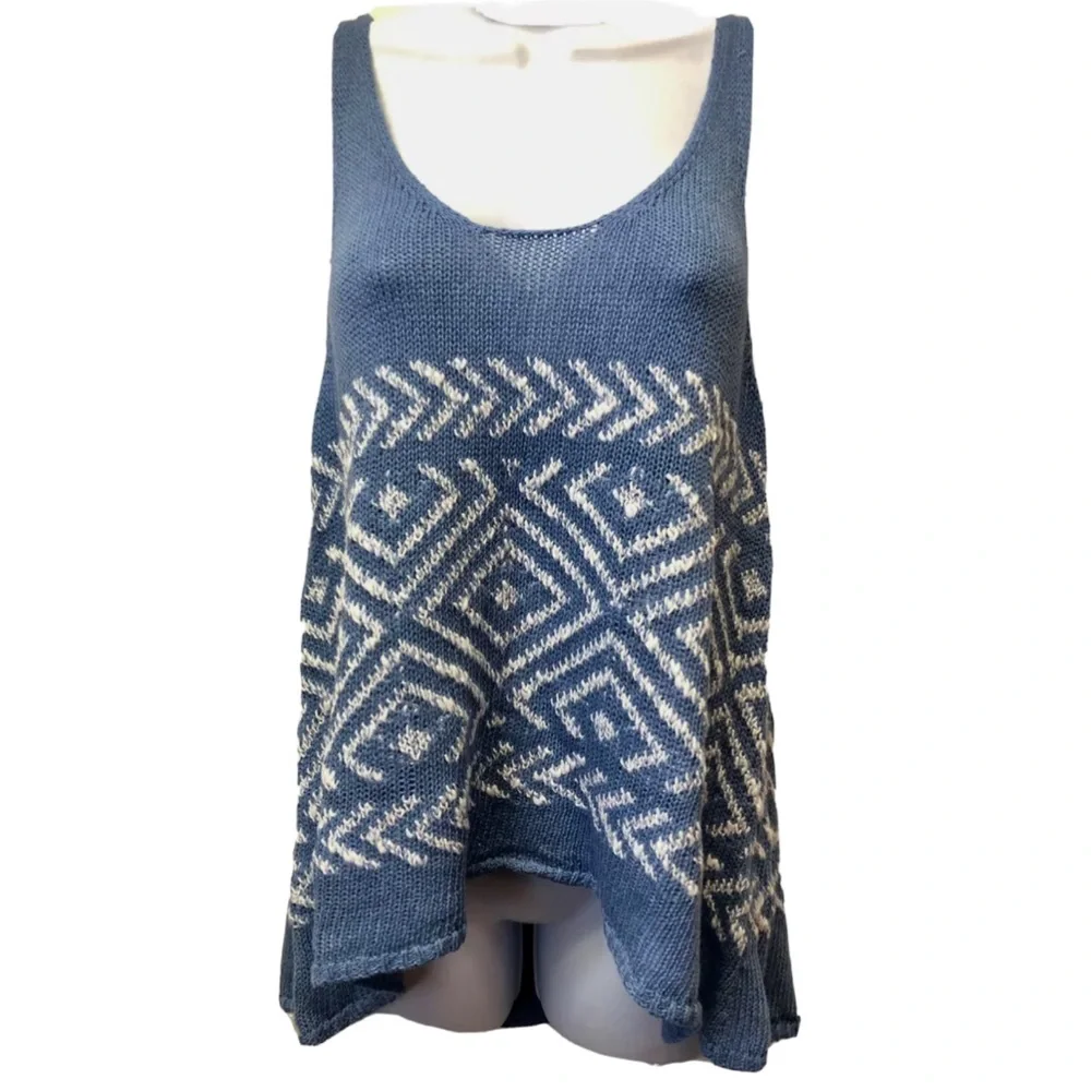 HOLLISTER Blue & White Knit Nordic Print Scoopneck Swing Tank Top - Picture 3 of 6